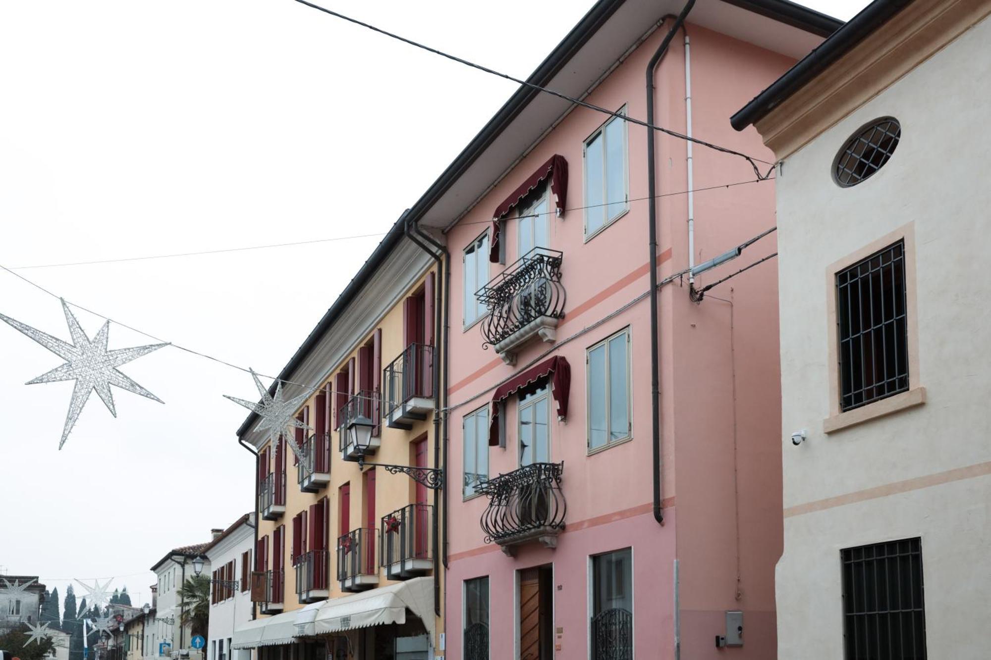 Ponte Vecchio, Elegante Appartamento A Due Passi Dal Centro Bassano del Grappa Kültér fotó